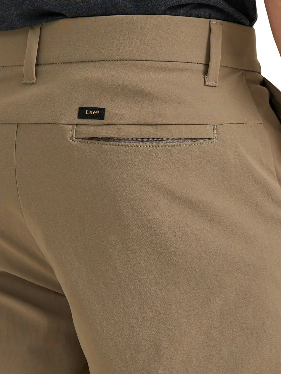 Lee Men's Extreme Motion Regular Fit Synthetic Flat Front Short